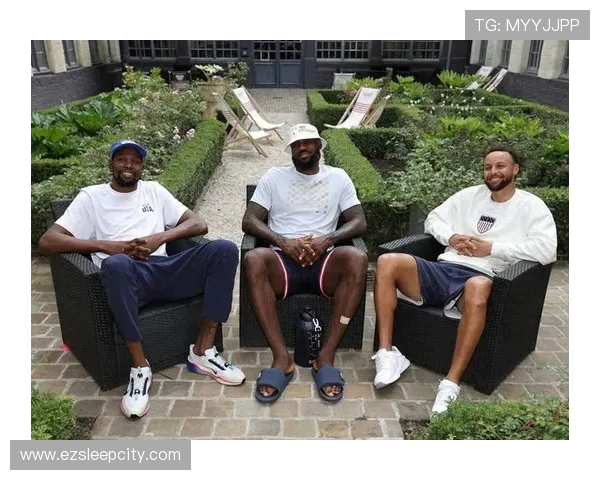 詹姆斯谈与库里的竞争与友谊：伟大之路上的相互欣赏与珍惜