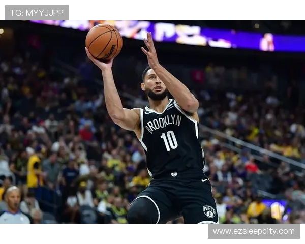 卡梅隆托马斯半场表现抢眼10投6中贡献18分3篮板6助攻1抢断